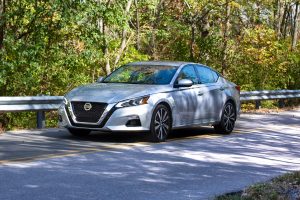 Nissan Altima 2021 and Sentra 2021 Earn Safety Awards From IIHS