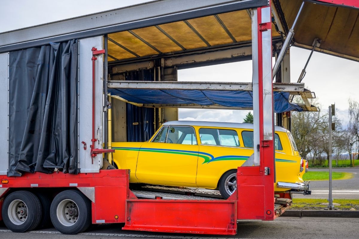 What’s the Difference between Open and Enclosed Transport?
